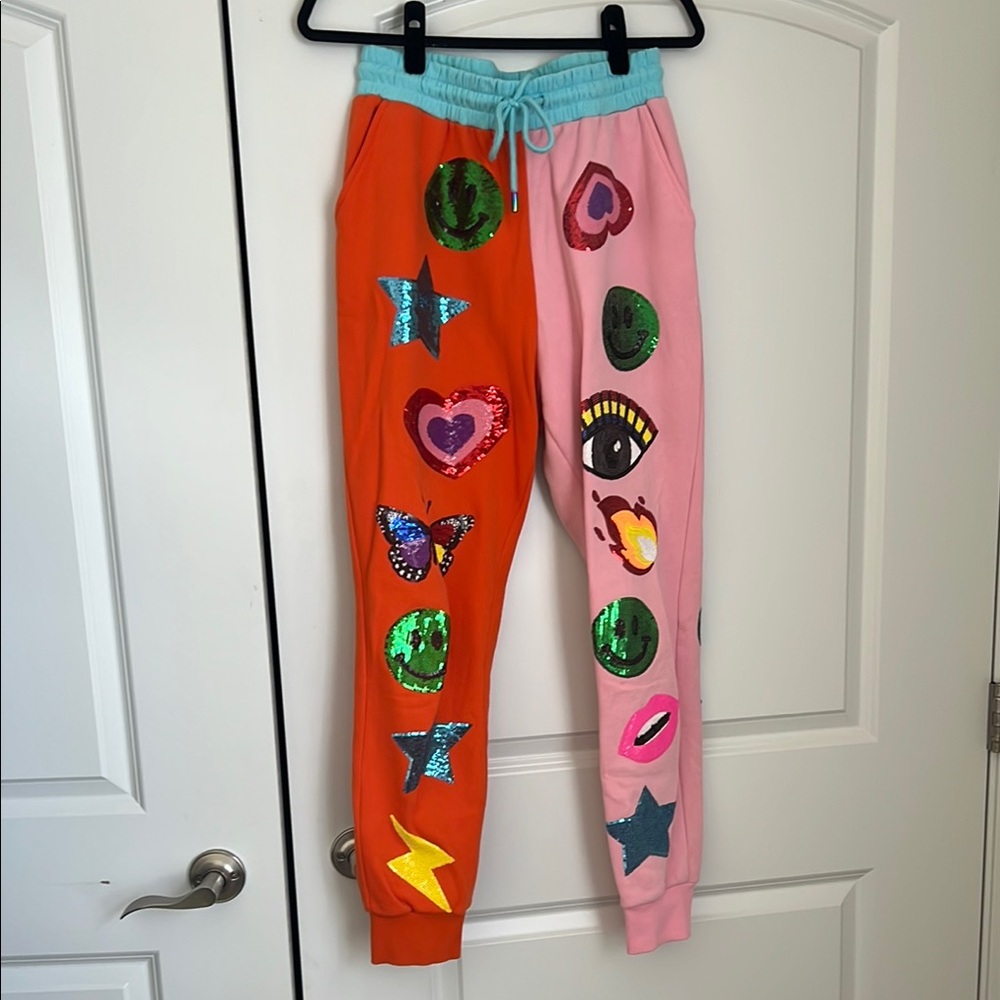 QUEEN OF SPARKLES Colorful Graphic Joggers